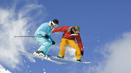 Вечното снежно дерби: ски vs сноуборд

