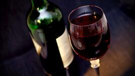 Ето какво се добавя към греяното вино и защо е полезно