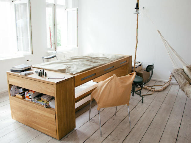2 в 1: бюро и легло 