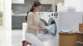 Масови грешки, които увреждат дрехите и съсипват пералнята
