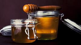 Чаена лъжичка мед сутрин отстранява токсините и стреса