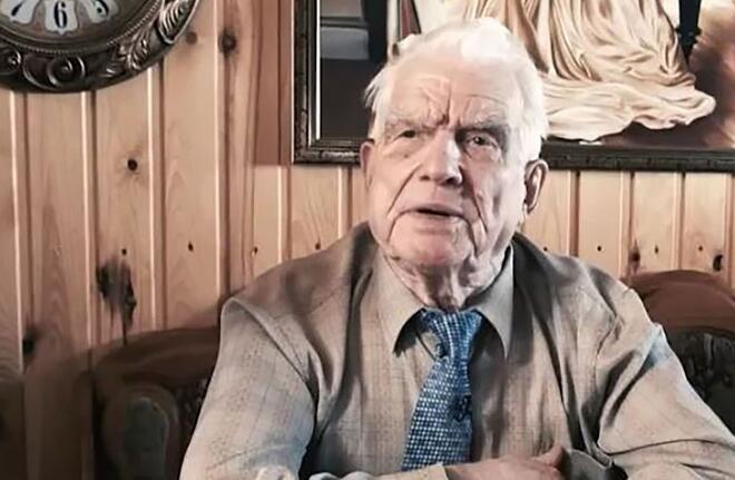 Екстрасенс на КГБ, наричан Дядо Ванга, спасил живота на Путин и Елцин от атентати