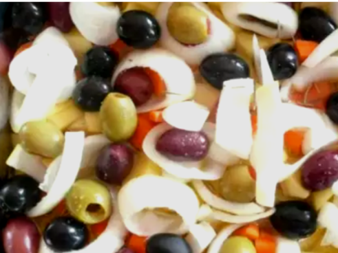 Картофи с маслини по гръцки: Постно и ароматно
