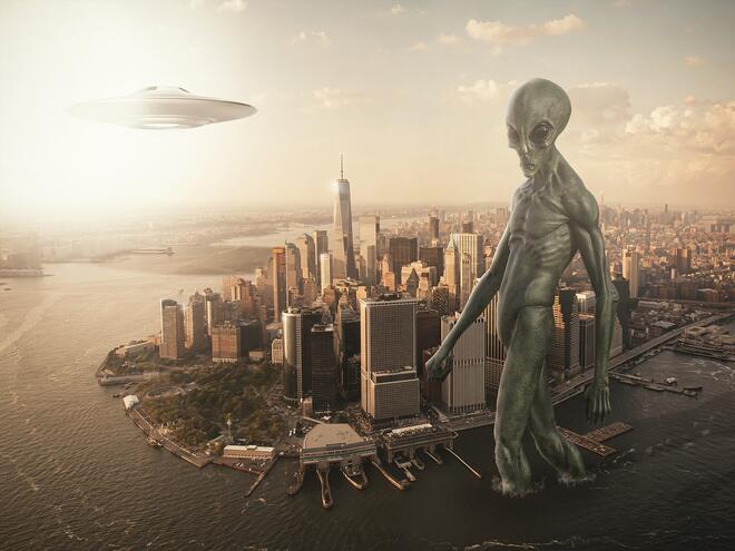 „Живият Нострадамус” смрази света: ИИ ще е краят на Света, идат извънземни и Третата световна
