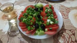 До 50 гр. ракия - може, но само със салата!