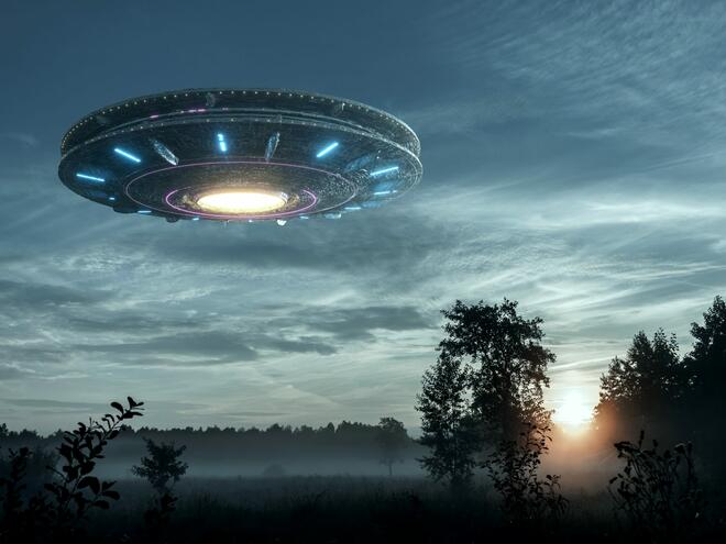 Тайните, които британското кралско семейство къта за НЛО