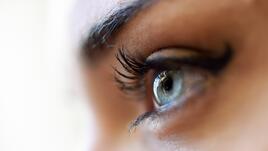 Грижа за околоочния контур: основното, което трябва да имаме предвид