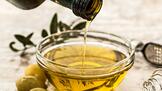 Защо да заменим наситените мазнини със зехтин и от кои болести предпазва "течното злато"?