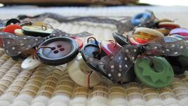 Лято в гардероба: бижута от копчета 