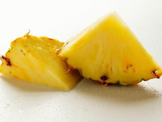 Кулинарен трик: да нарежем ананаса 